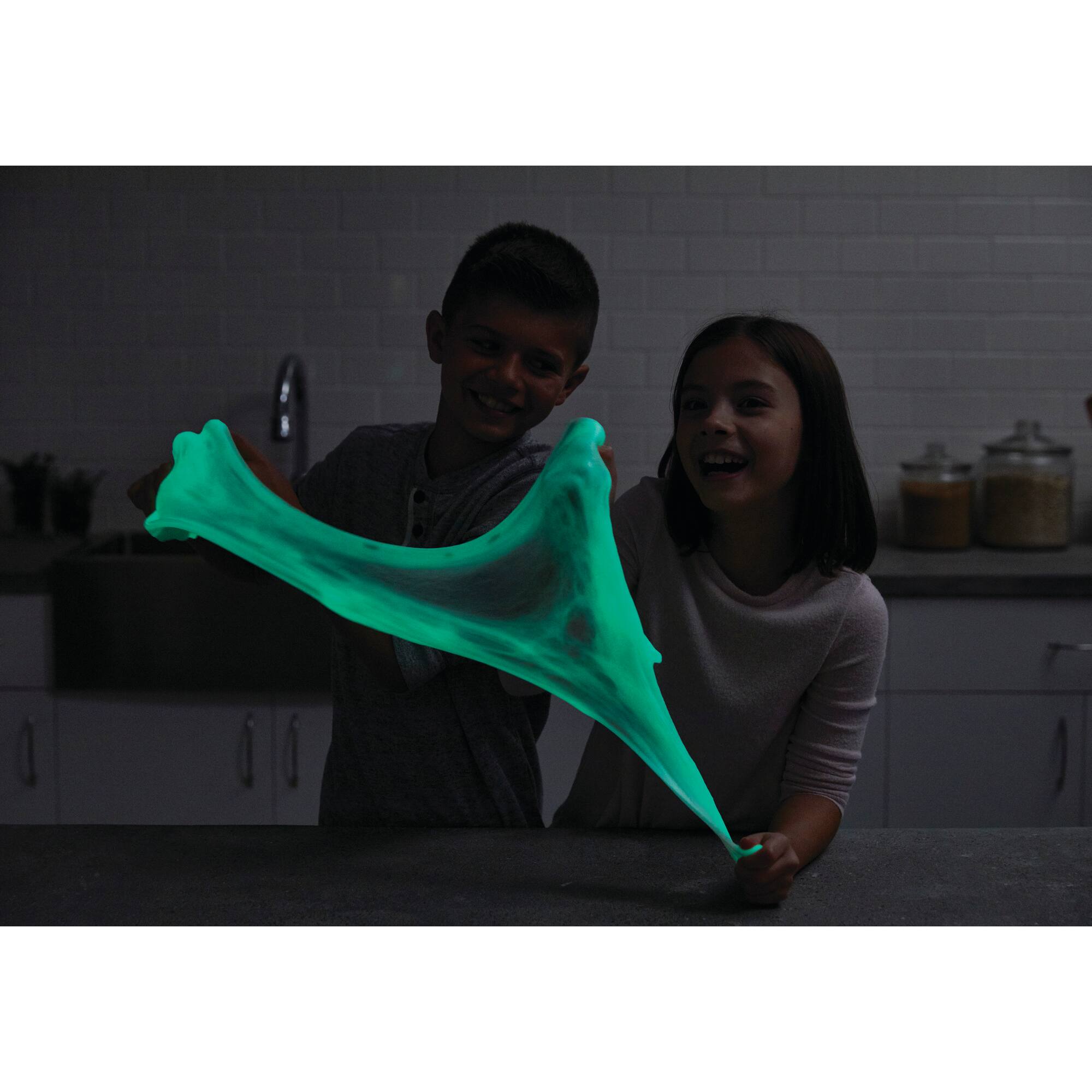 6 Pack: Elmer's® Glow-in-the-Dark Slime Kit